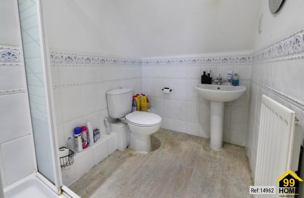 Property photo 2 of 9 Photo 1