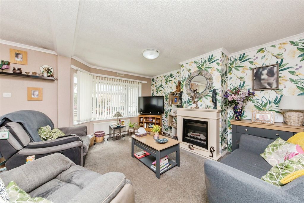 Property photo 2 of 17 Photography