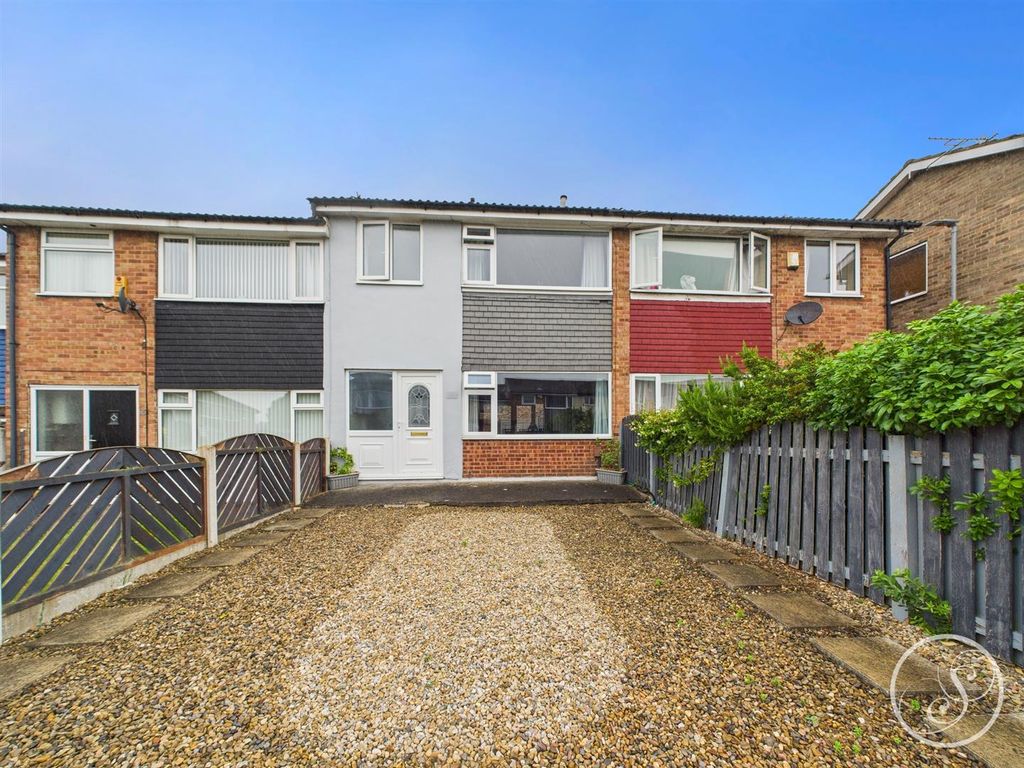 Property photo 1 of 18 External
