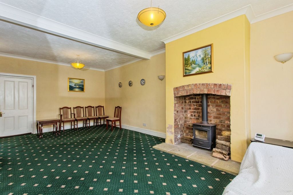 Property photo 3 of 15 Pbox-Img.Jpg