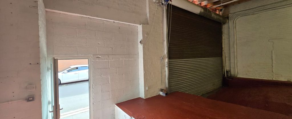 Property photo 3 of 6