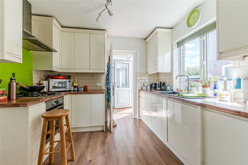 Property photo 2 of 15 Kitchen