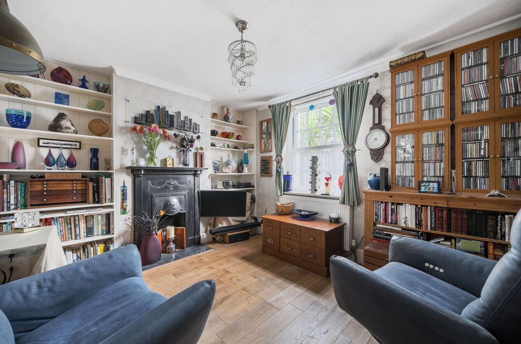 Property photo 2 of 14 30-6Aba401A14Cdc-...