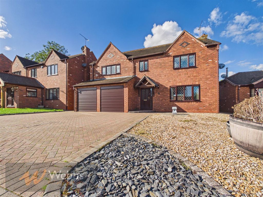 Property photo 1 of 43 Cam05244G0-Pr0349-Still078.Jpg