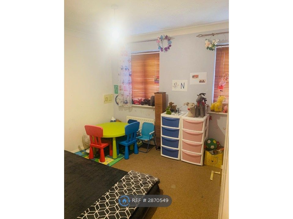 Property photo 2 of 16 Front Facing Bedroom