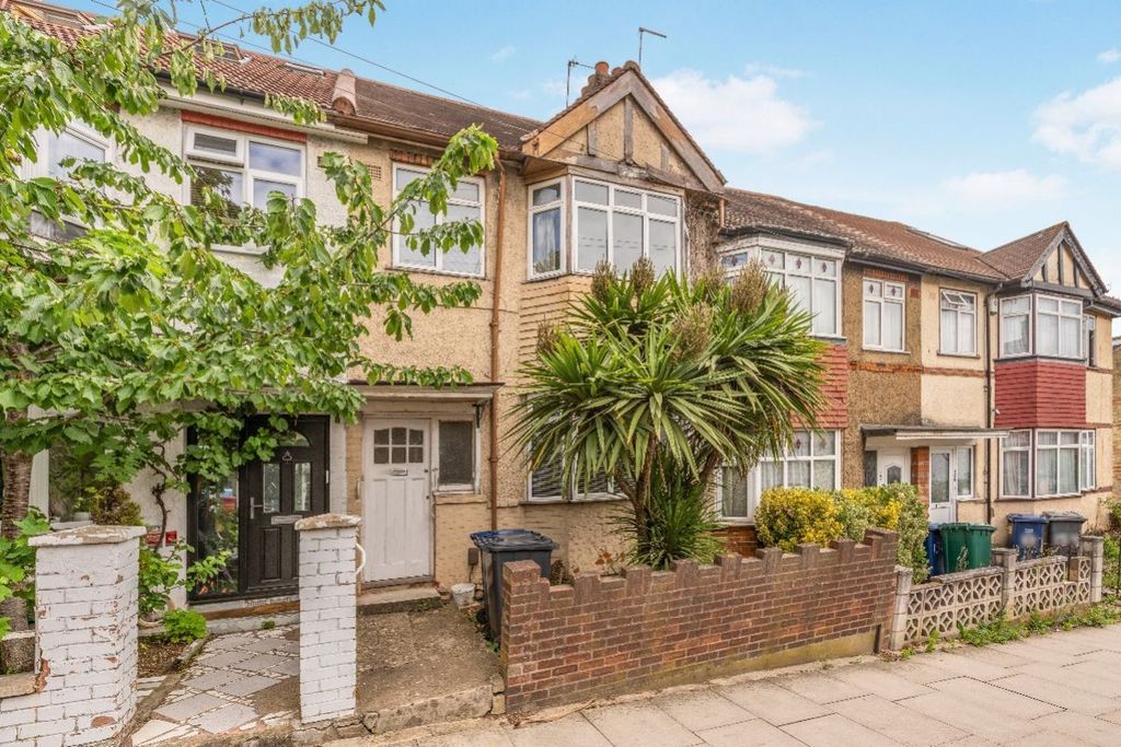 Property photo 1 of 9 11796