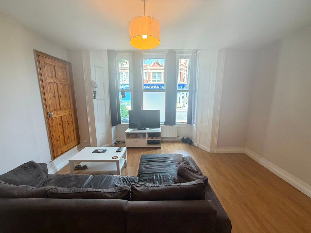 Property photo 3 of 6