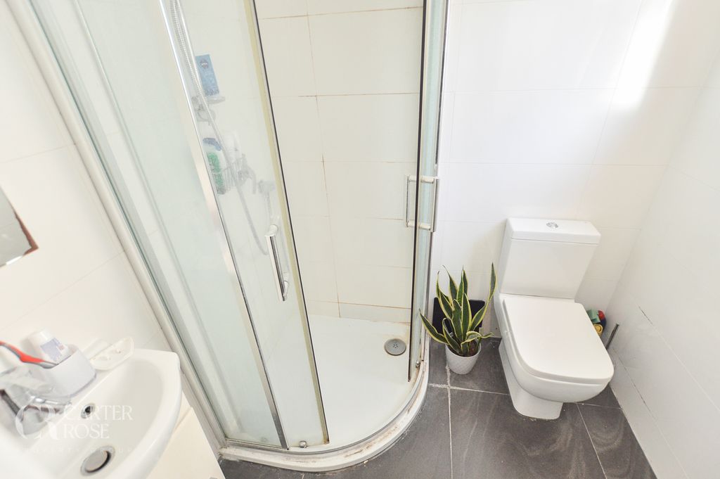 Property photo 2 of 5 Shower Room