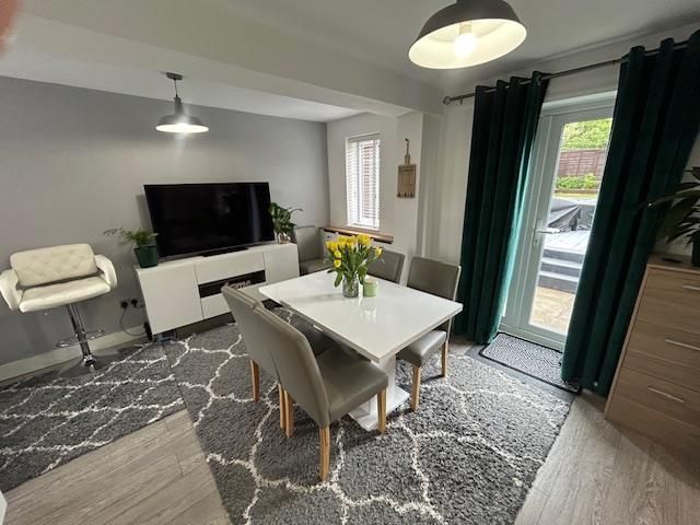 Property photo 3 of 12 B3.Jpg