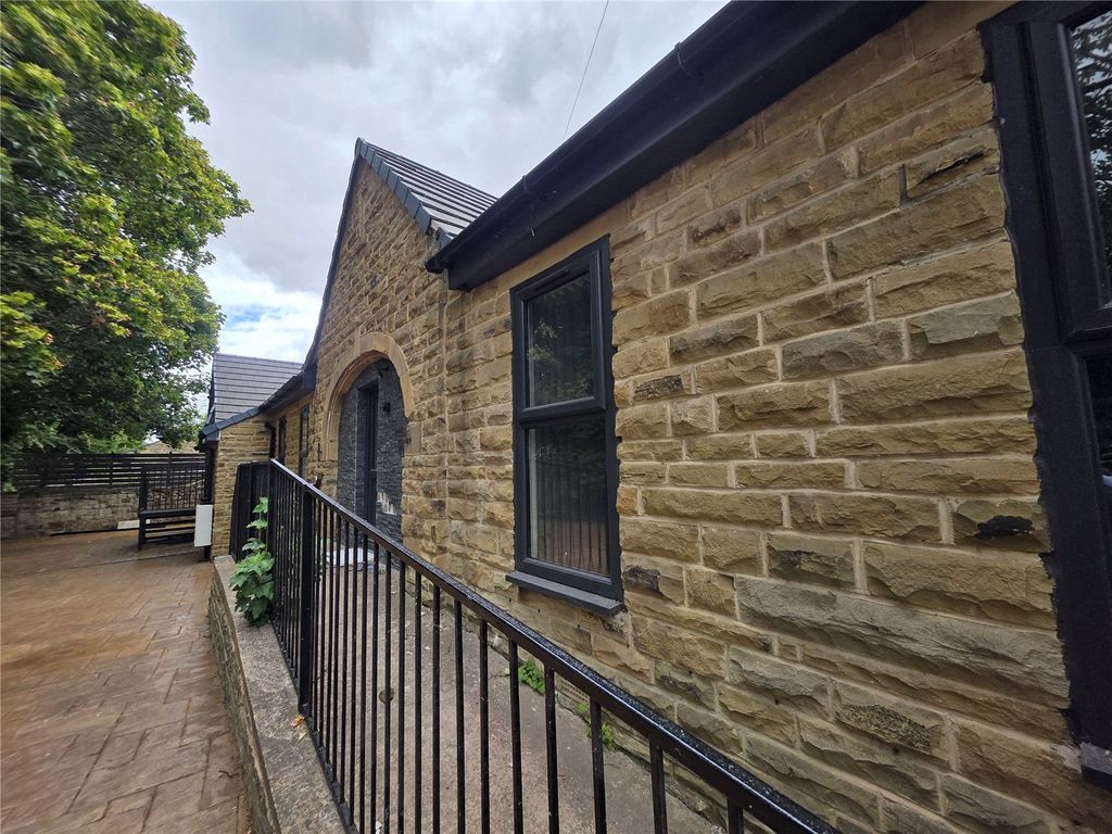 Property photo 3 of 17 Picture No. 32