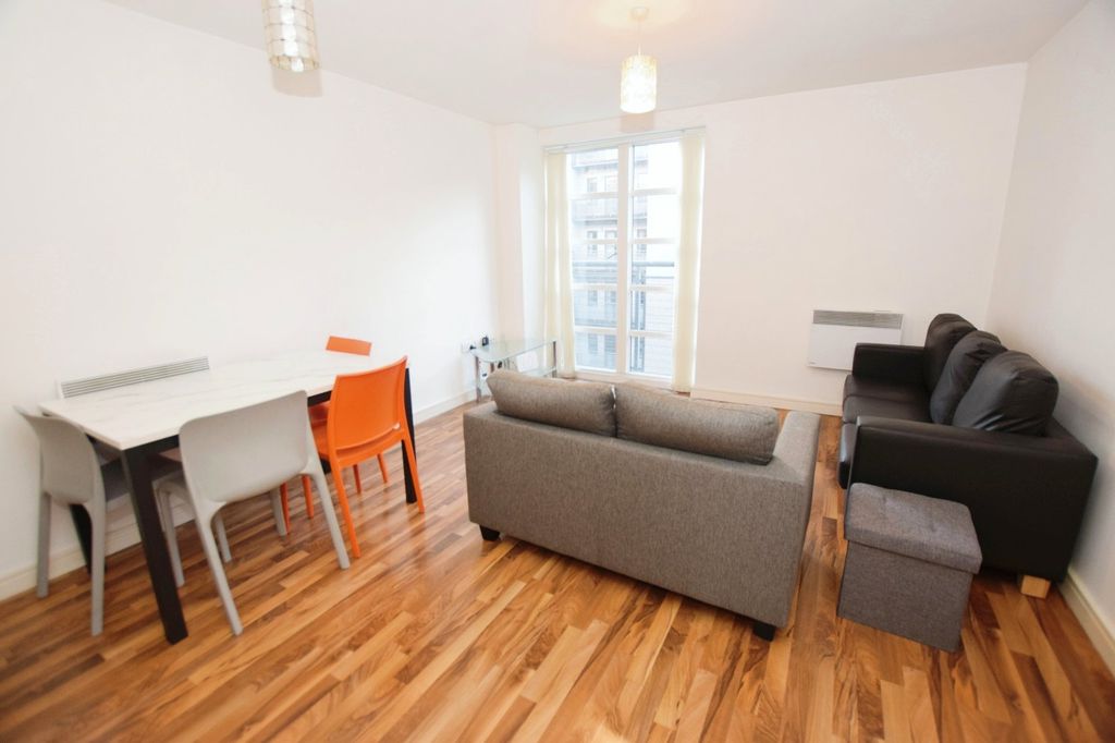 Property photo 2 of 21 Picture No. 15