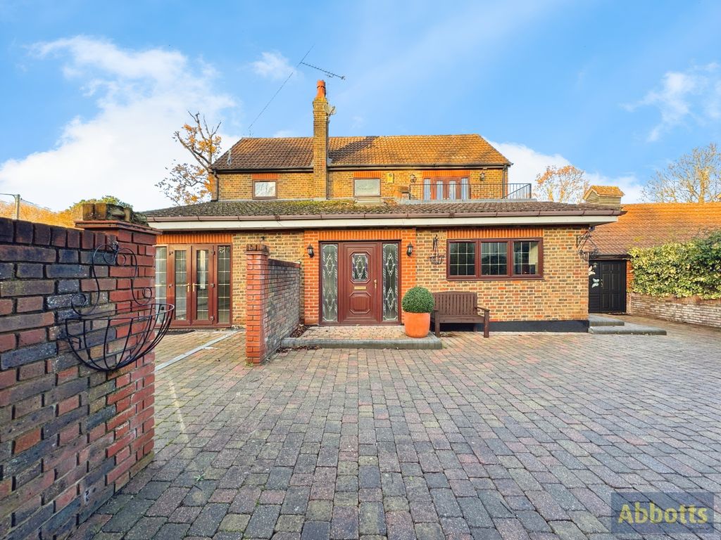 Property photo 1 of 15 Front