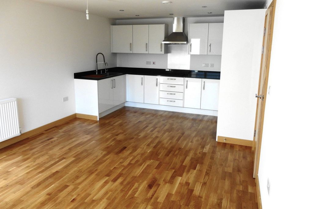 Property photo 2 of 8