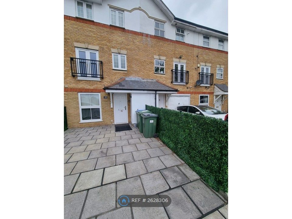Property photo 1 of 33 Entrance