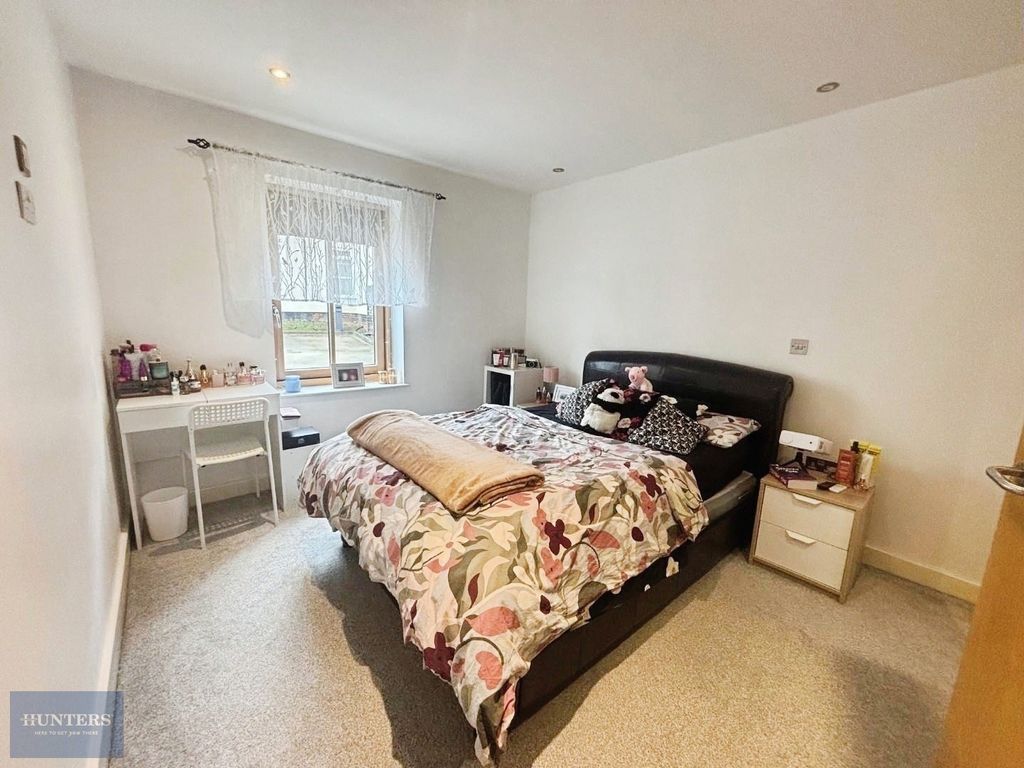 Property photo 3 of 9 Bedroom One