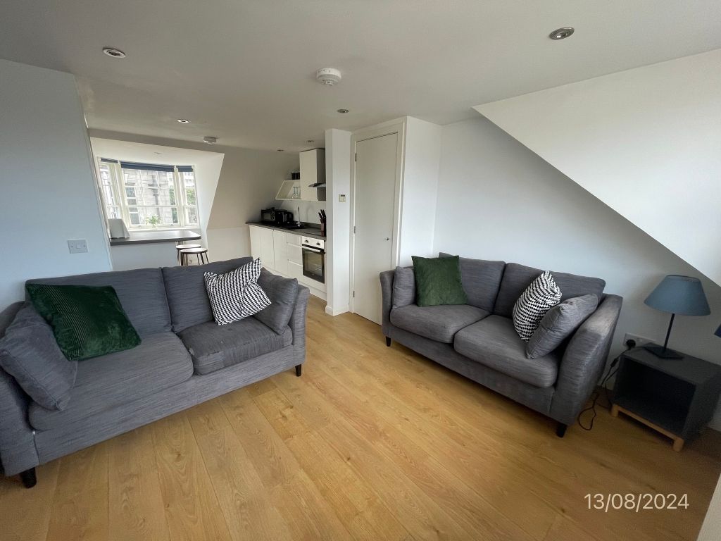 Property photo 1 of 9 Photo