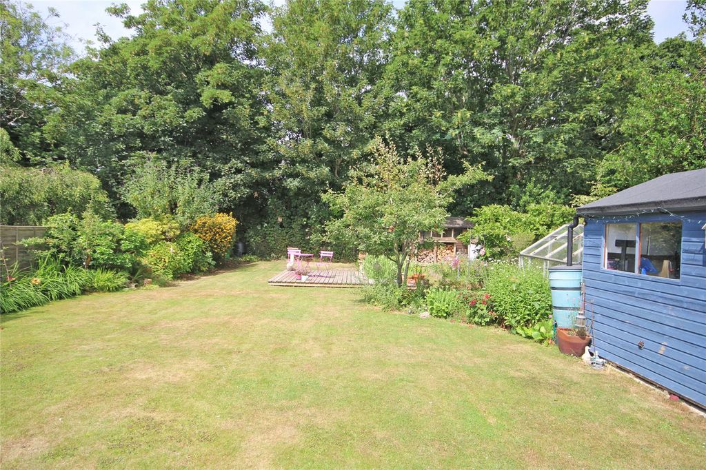 Property photo 2 of 18 Picture No. 13