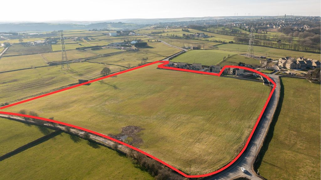 Property photo 2 of 24 Land Outline