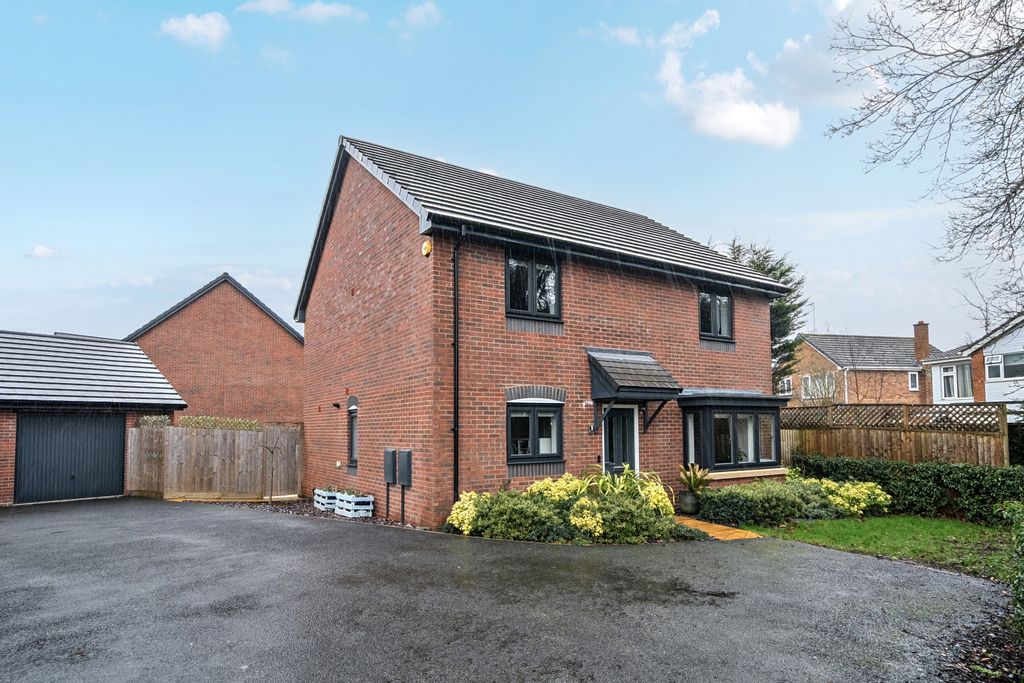 Property photo 1 of 24 1411248-21-6992Fc80Af076