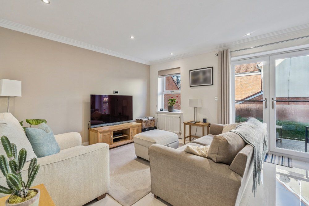 Property photo 3 of 13 Sitting Room