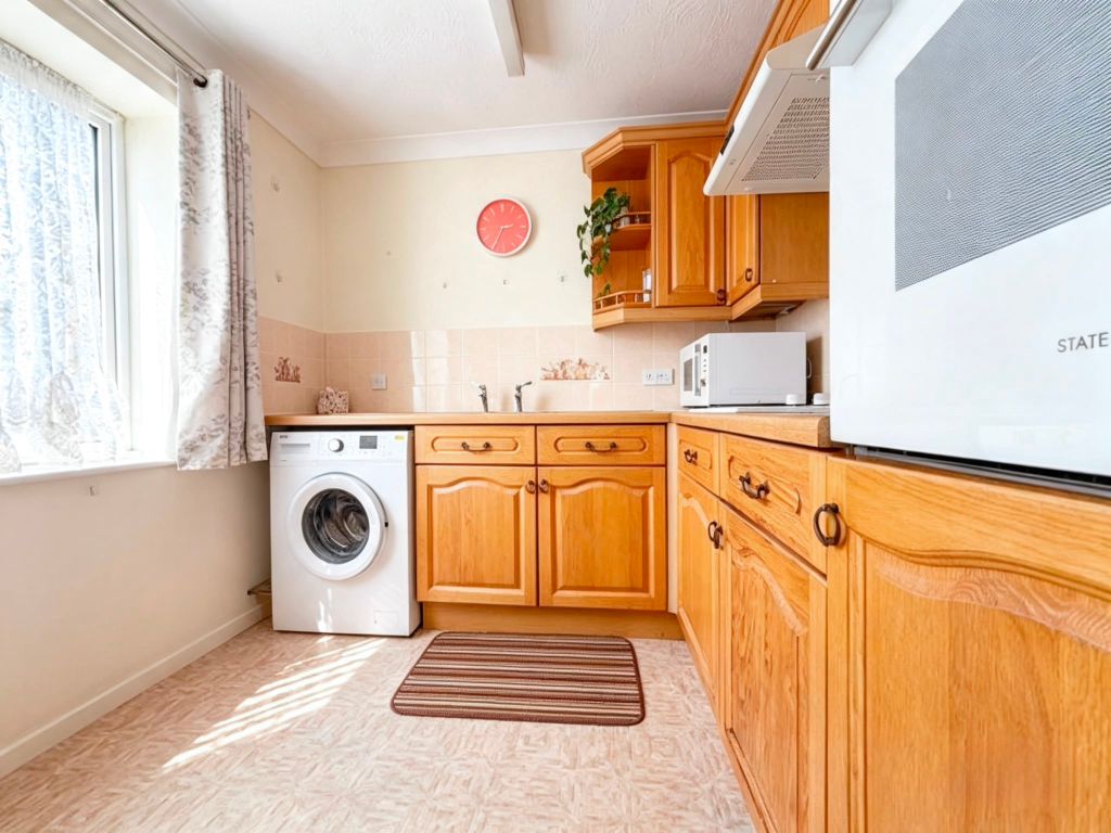Property photo 3 of 11