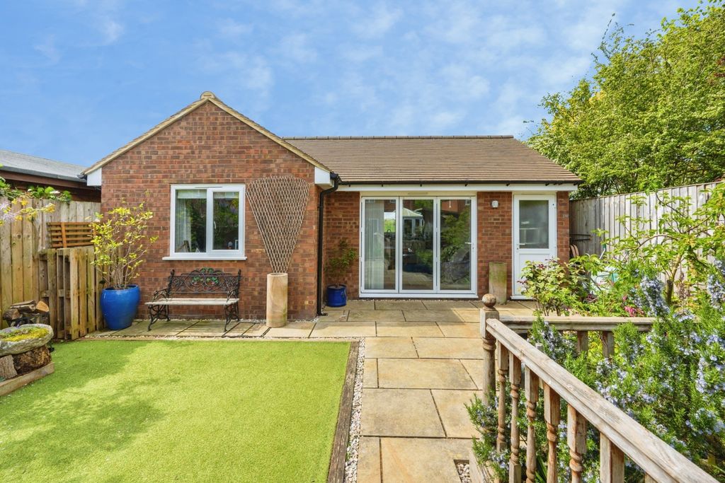 Property photo 2 of 32 Annexe