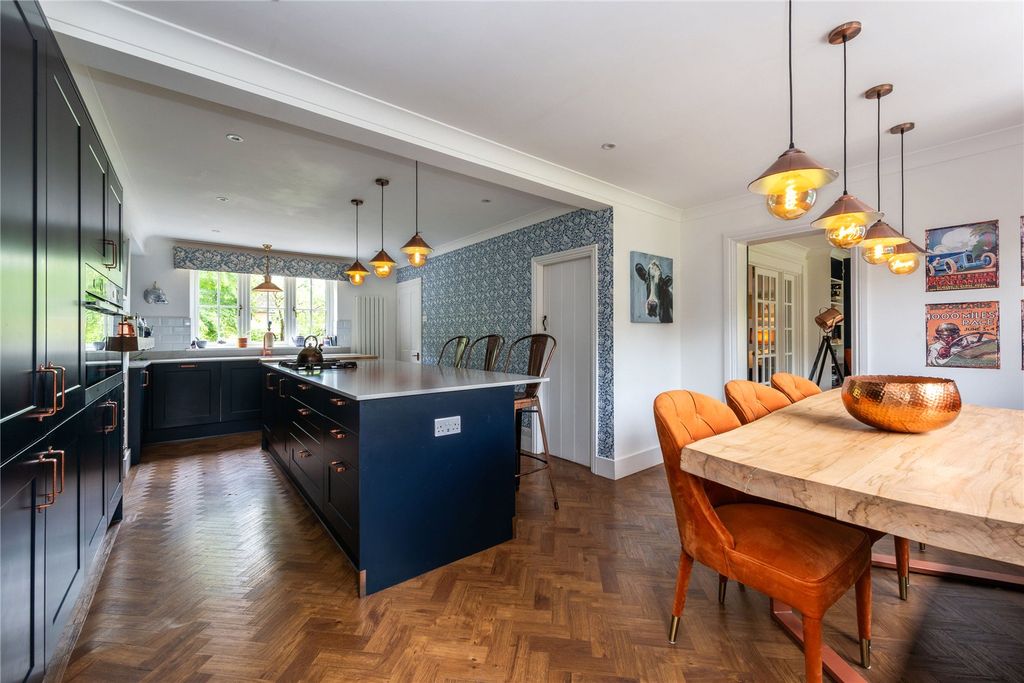 Property photo 2 of 18 Picture No. 09
