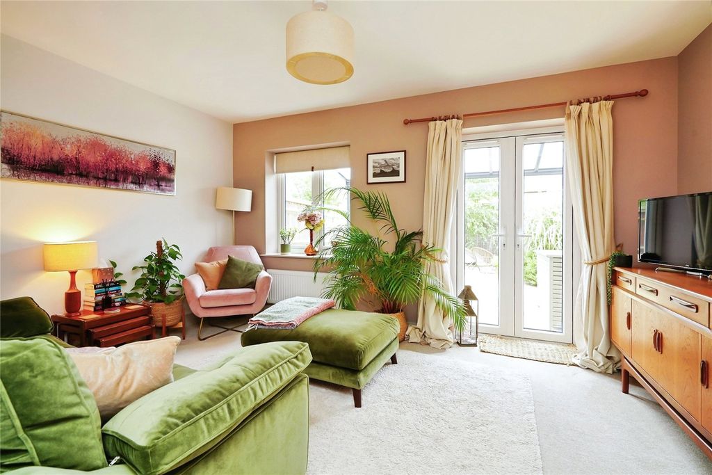 Property photo 2 of 27 Picture No. 22