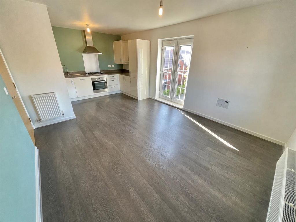Property photo 3 of 14 Open Plan Lounge/Kitchen/Dining Room