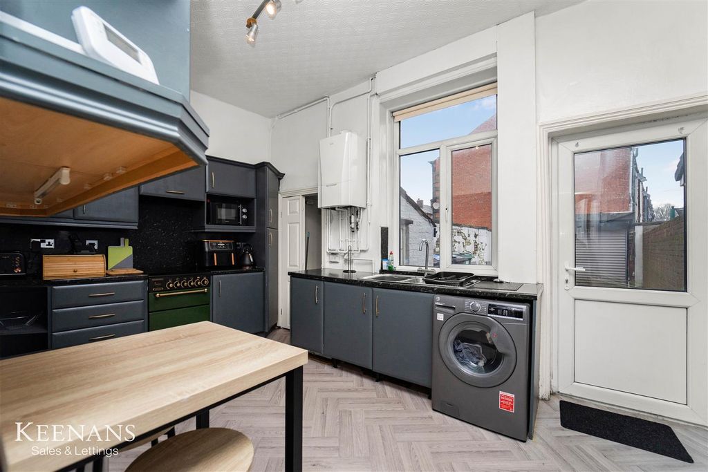 Property photo 3 of 27 2.Jpg