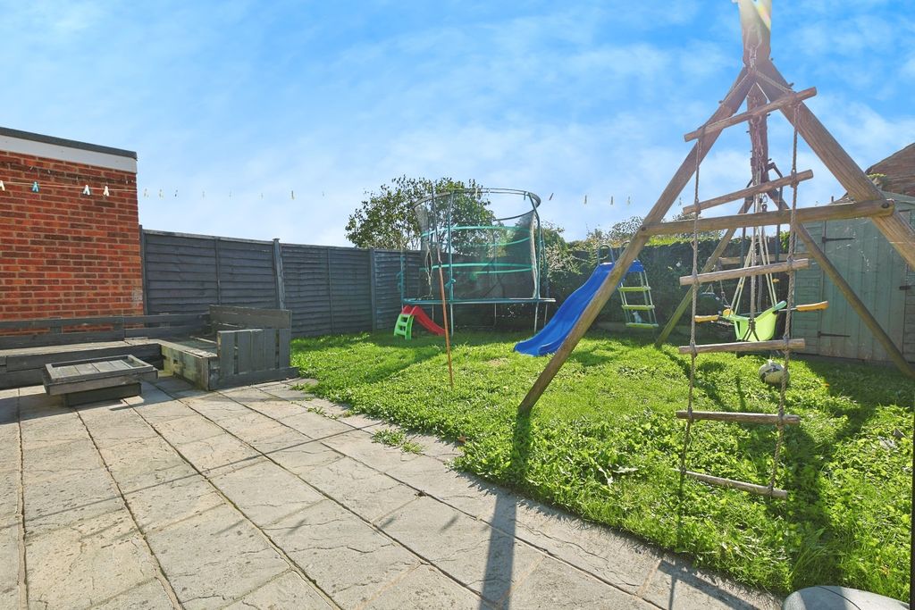 Property photo 1 of 11 4499794