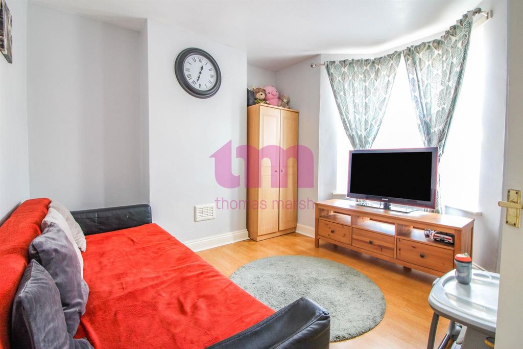 Property photo 2 of 13