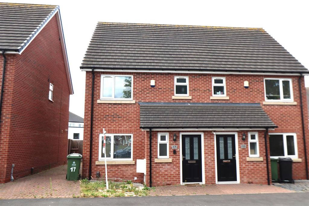 Property photo 1 of 14 Ext 2.Jpg