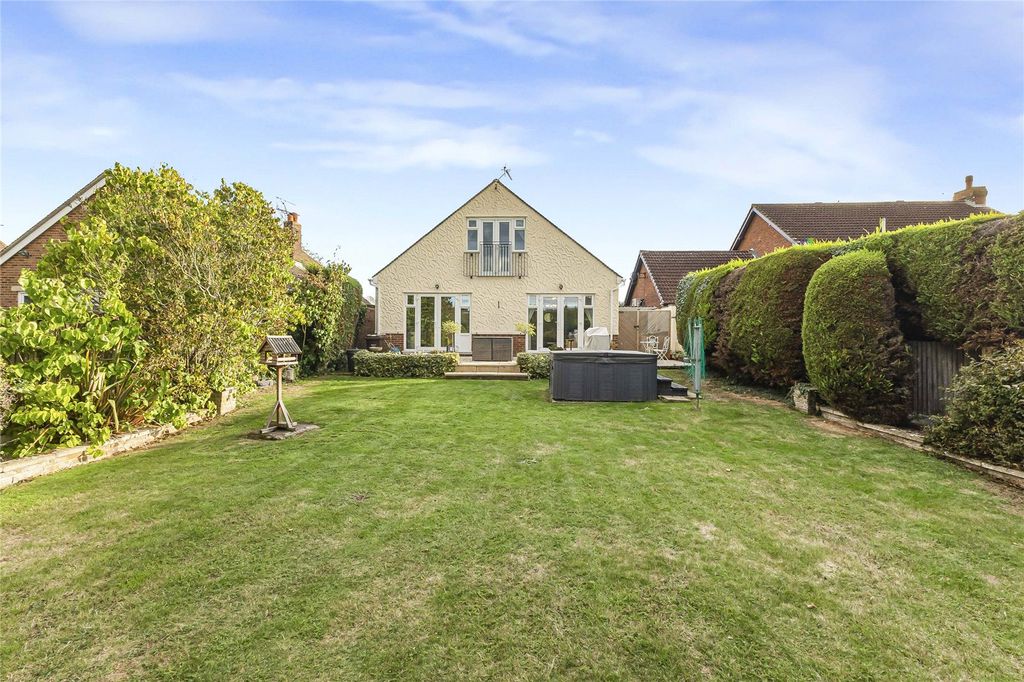 Property photo 1 of 19 Picture No. 25