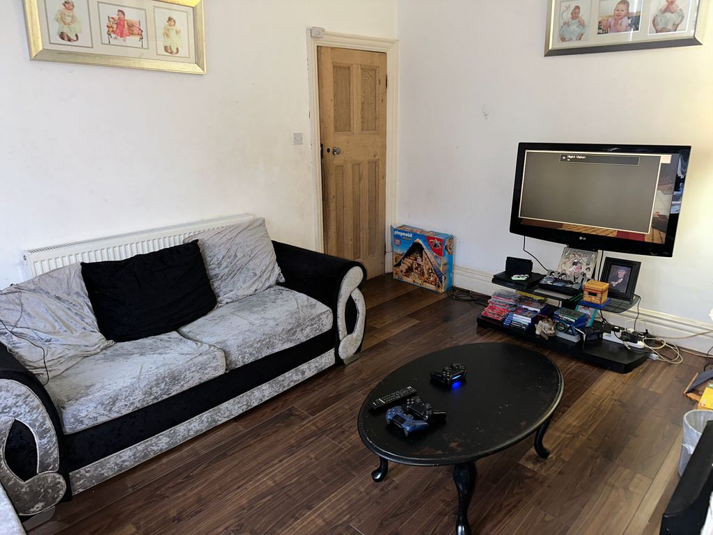 Property photo 3 of 12 Img_9277