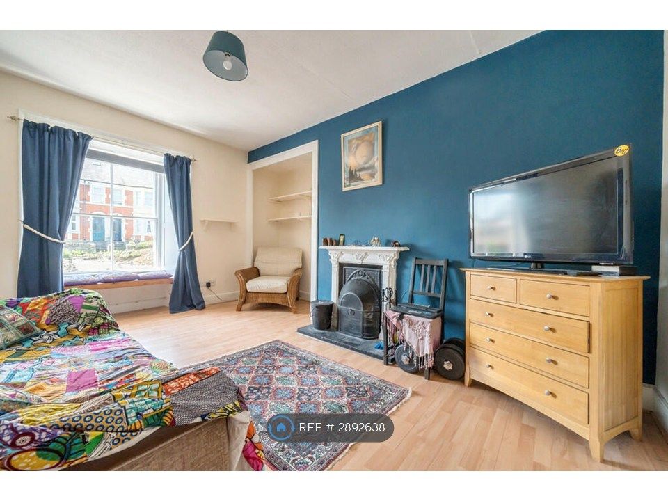 Property photo 1 of 9 Sitting Room 1