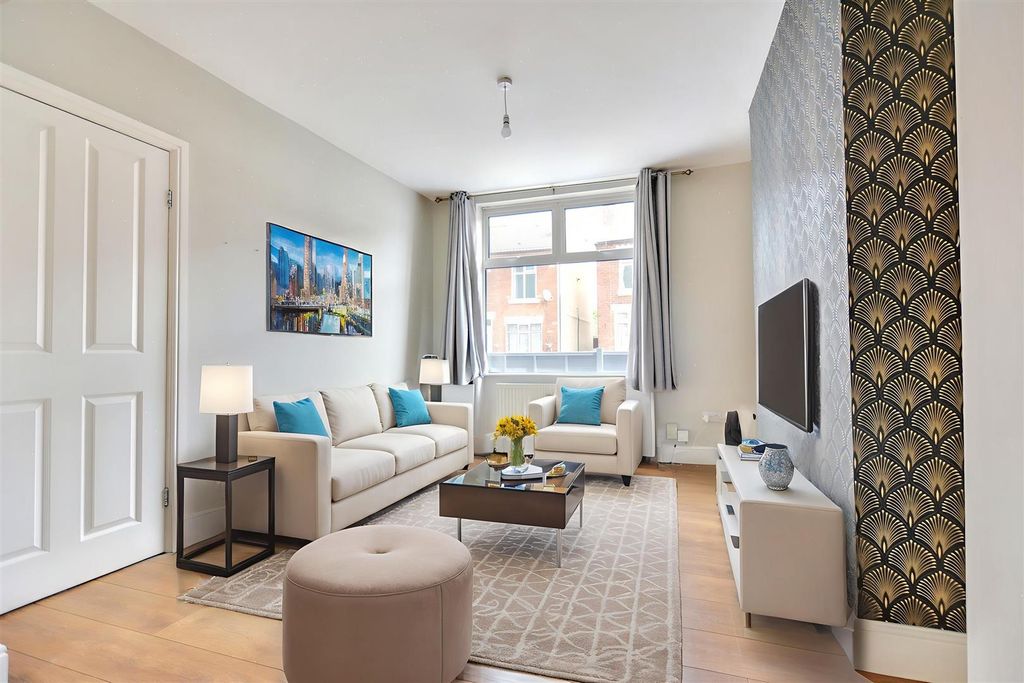 Property photo 3 of 27 Ai Lounge.Jpeg