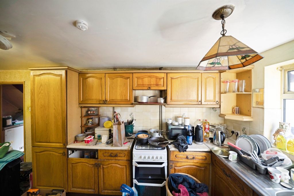 Property photo 2 of 13