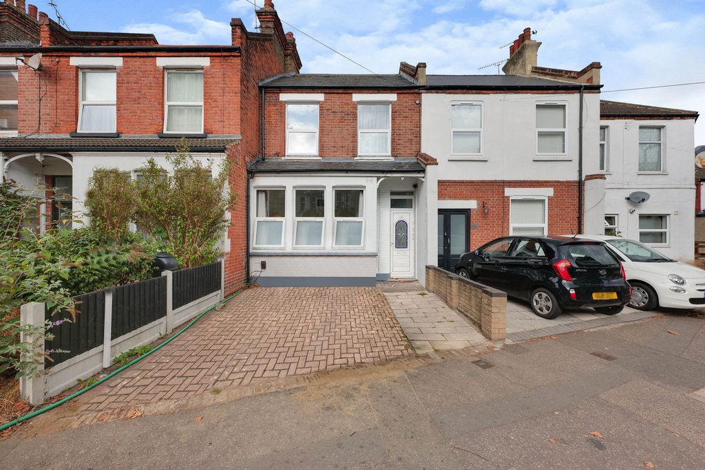 Property photo 1 of 10