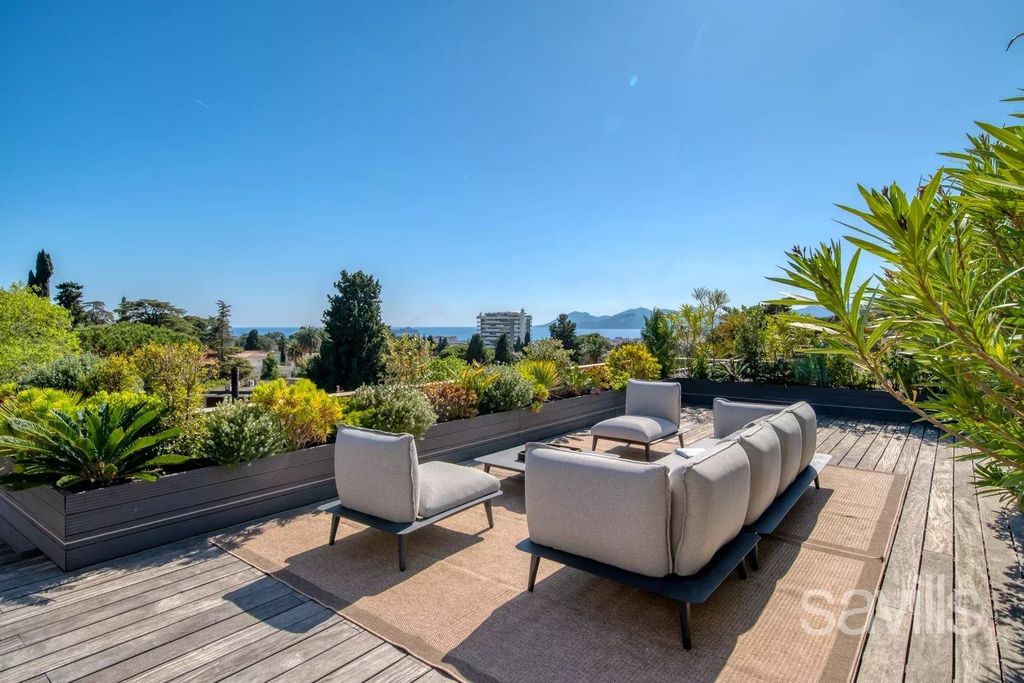 Property photo 1 of 13 Exceptional Apartment With Terrace And Sea Views