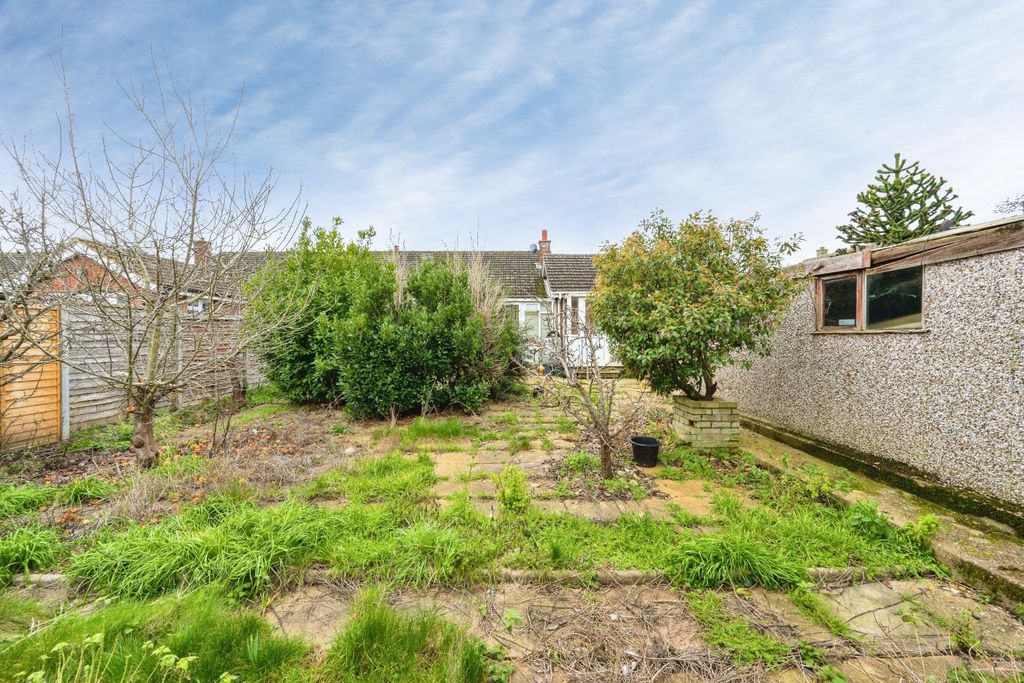 Property photo 3 of 17 Victoria View To The House