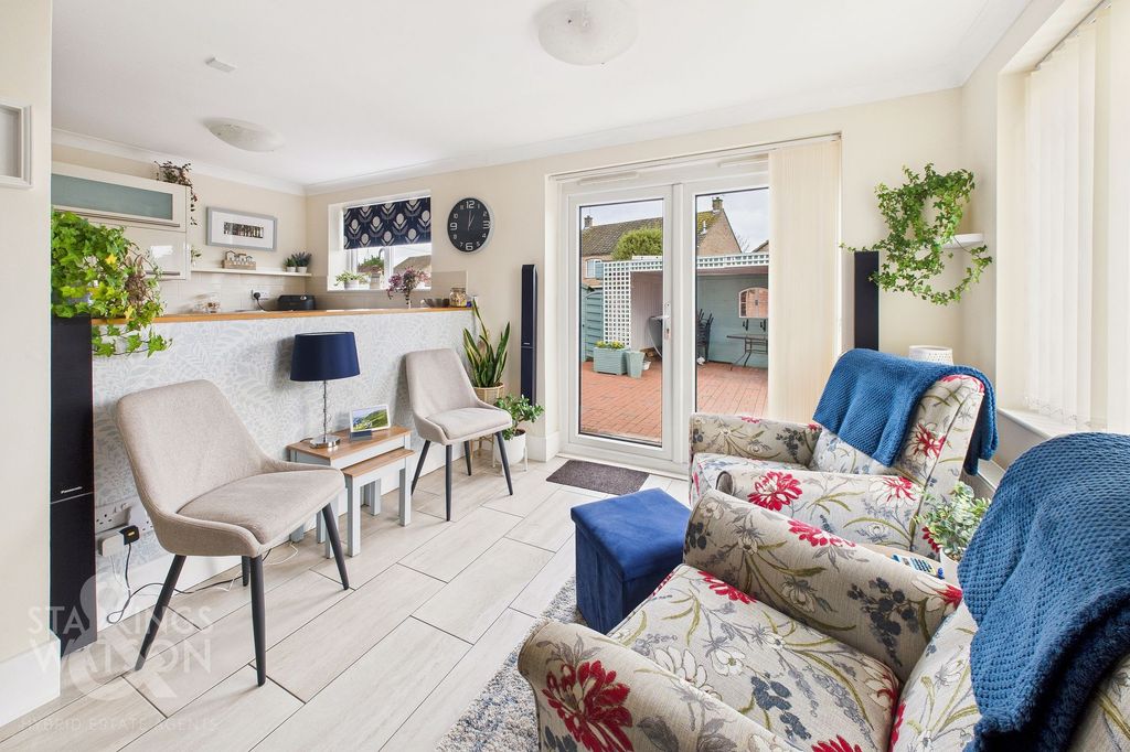 Property photo 3 of 20