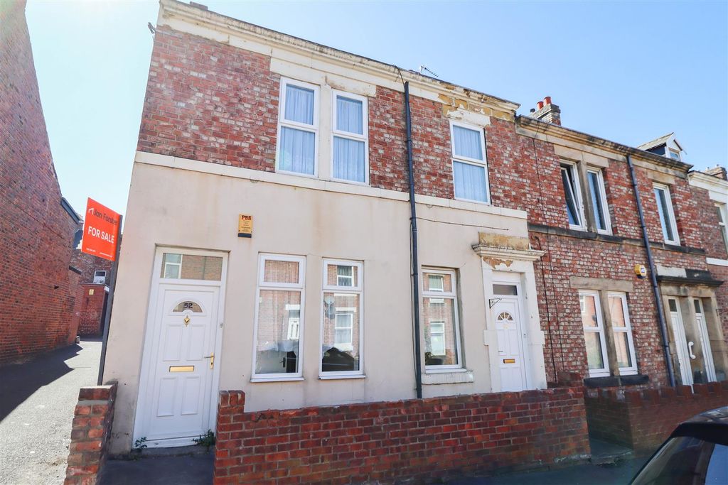 Property photo 1 of 9