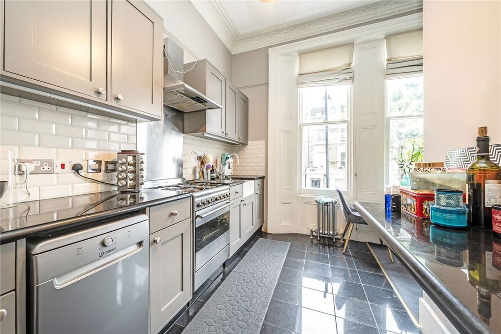 Property photo 2 of 5