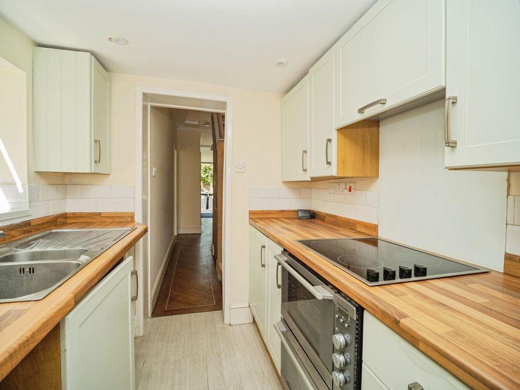 Property photo 3 of 16 Pbox-Img.Jpg
