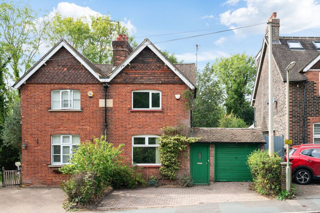 Property photo 1 of 16