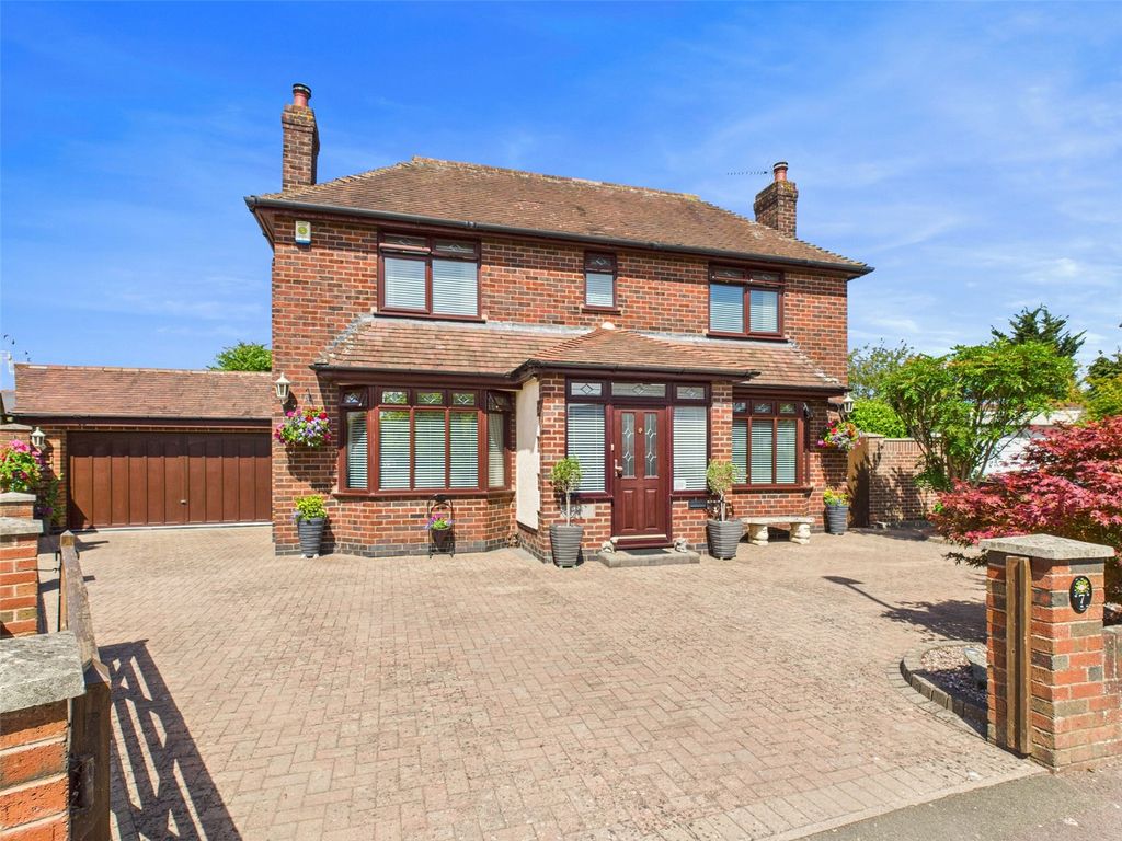 Property photo 2 of 27 Picture No. 41