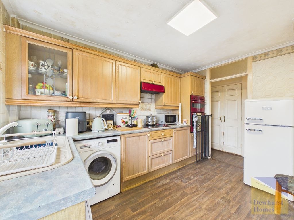 Property photo 3 of 11