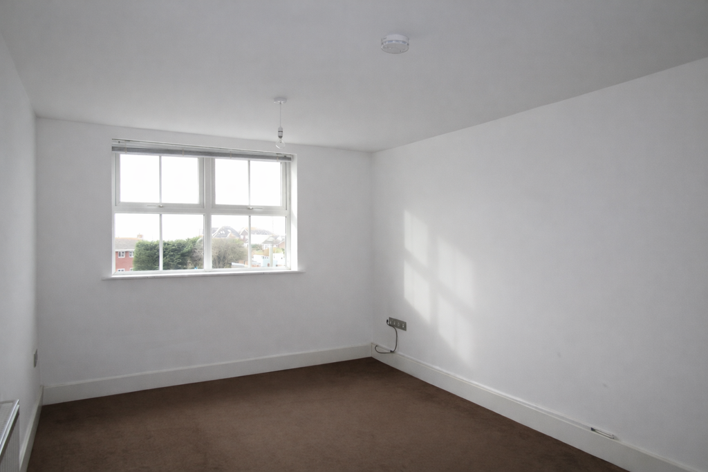 Property photo 3 of 9 Bedroom