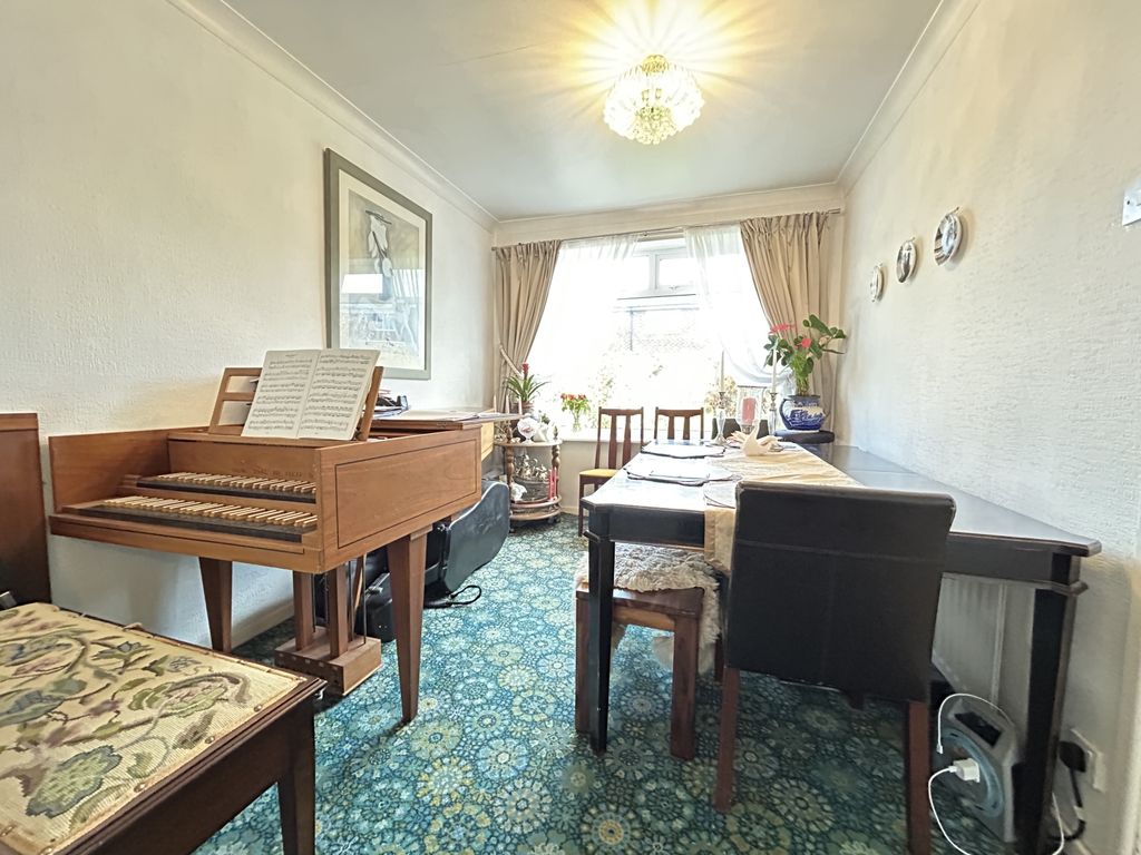 Property photo 3 of 11 Img_7814